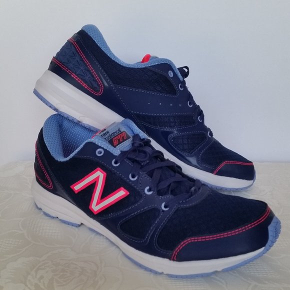NEW BALANCE Women’s Training Shoes- Women's Size 9.5M- Medieval Blue color - Picture 2 of 16